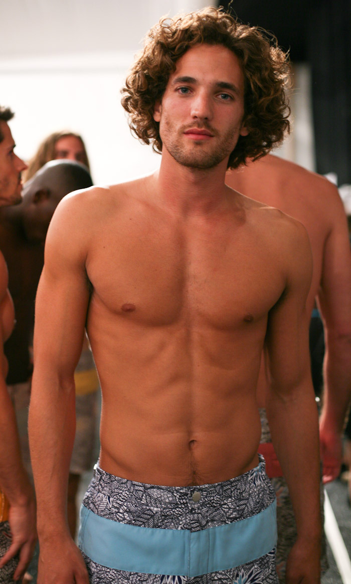 Aventure sensuelle au Havre rencontre-Gay-Le Havre